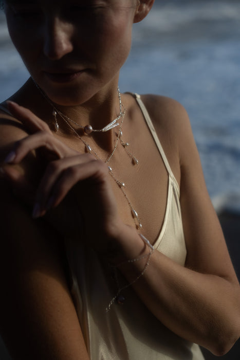 Falling Pearl Necklace