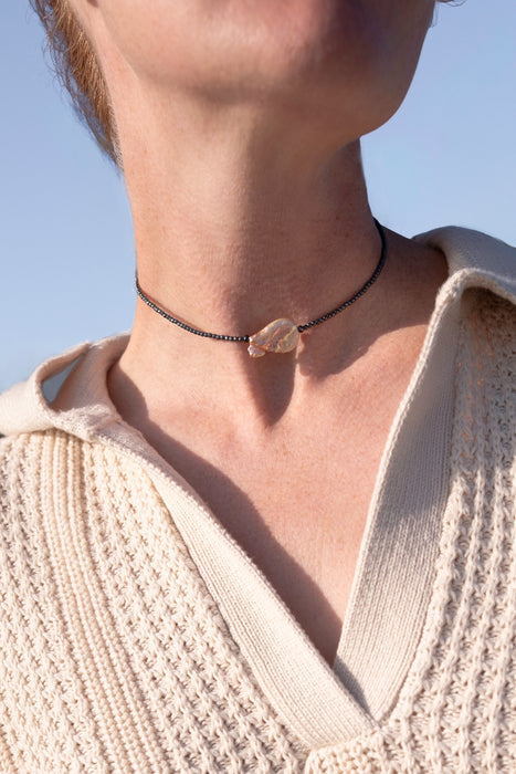 Noir Pearl Choker