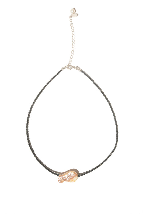 Noir Pearl Choker