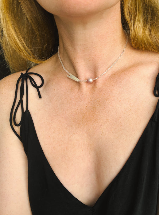 Still Pearl Necklace